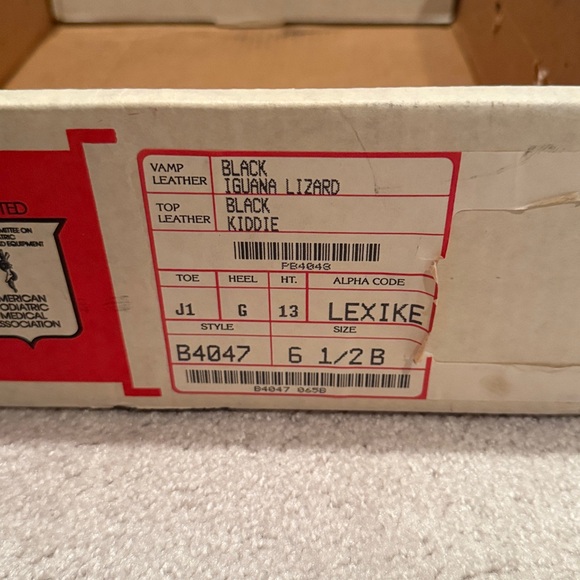 Justin- vintage black Cowboy Boots - Picture 2 of 10